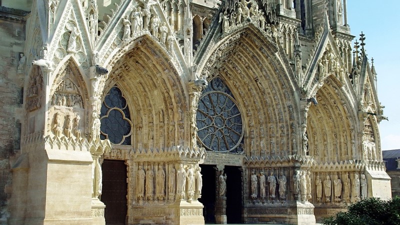 Reims  Kungarnas stad och champagne